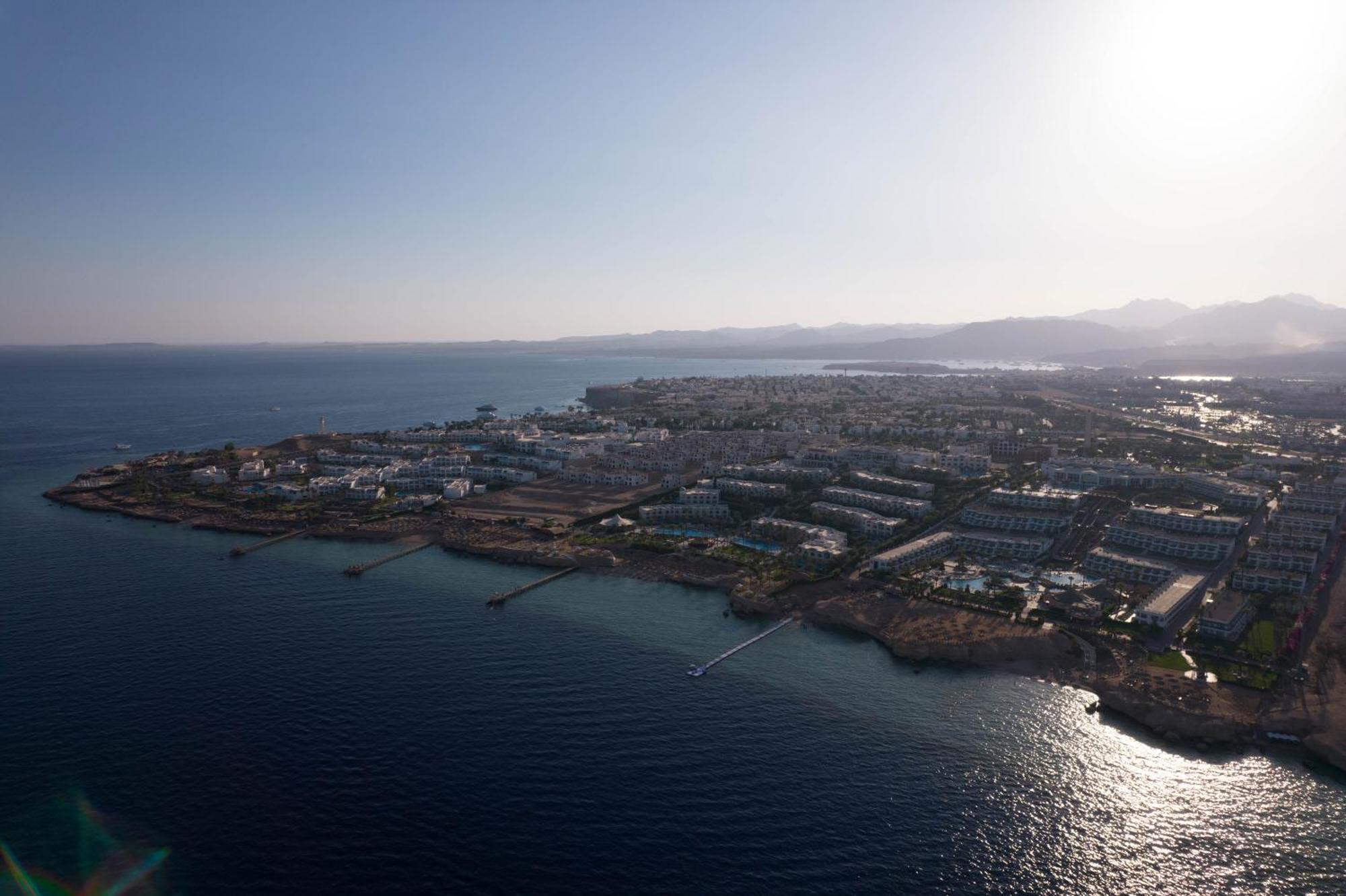 Safir Sharm Waterfalls Resort 外观 照片 Aerial view of the city