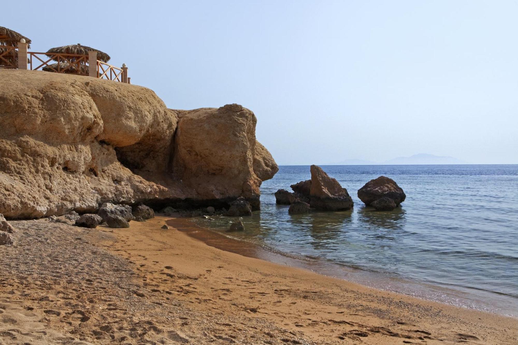 Safir Sharm Waterfalls Resort 外观 照片 The beach of Agia Marina